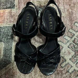 Navy Ralph Lauren Croc-Embossed Women's heels
